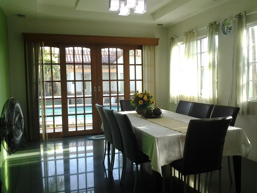 Sir Nico Guesthouse And Resort Pulilan Exterior foto