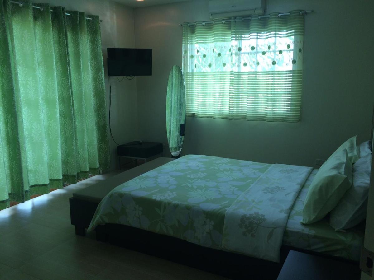 Sir Nico Guesthouse And Resort Pulilan Exterior foto
